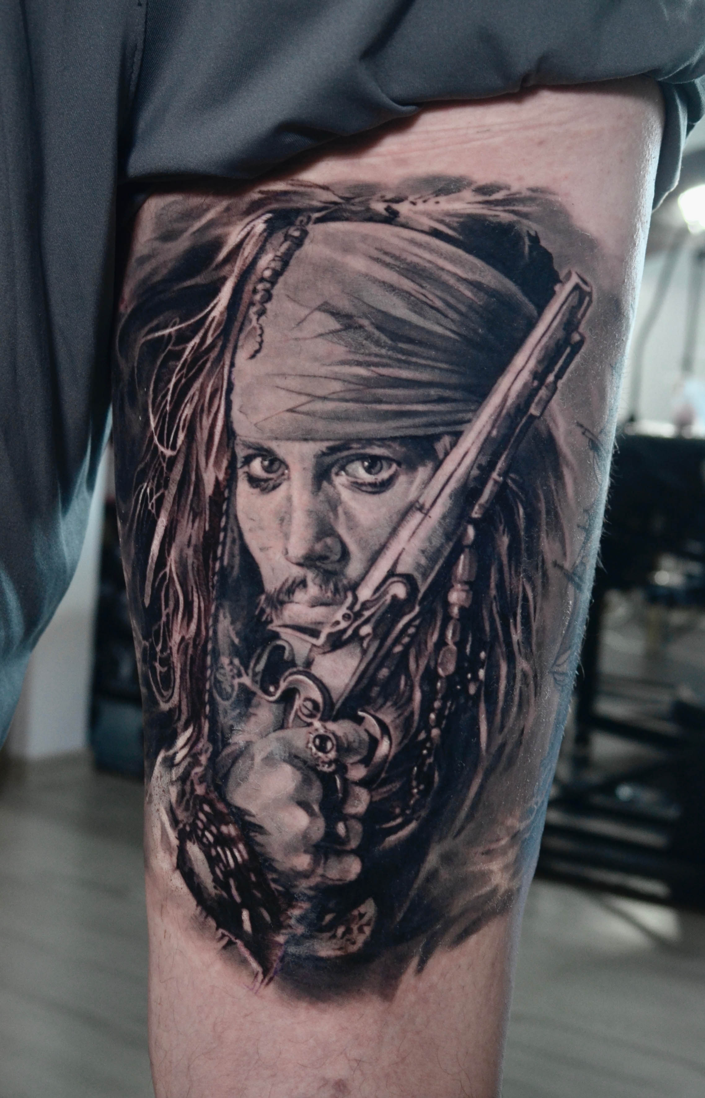 20 Famous Movie Tattoos (And What They Actually Mean) – Page 13